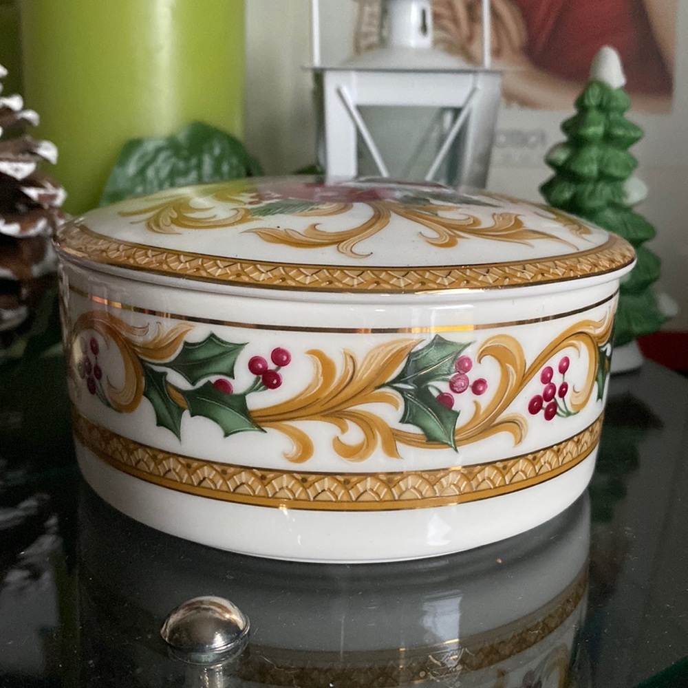 Mikasa “Holiday Orchard” covered candy dish